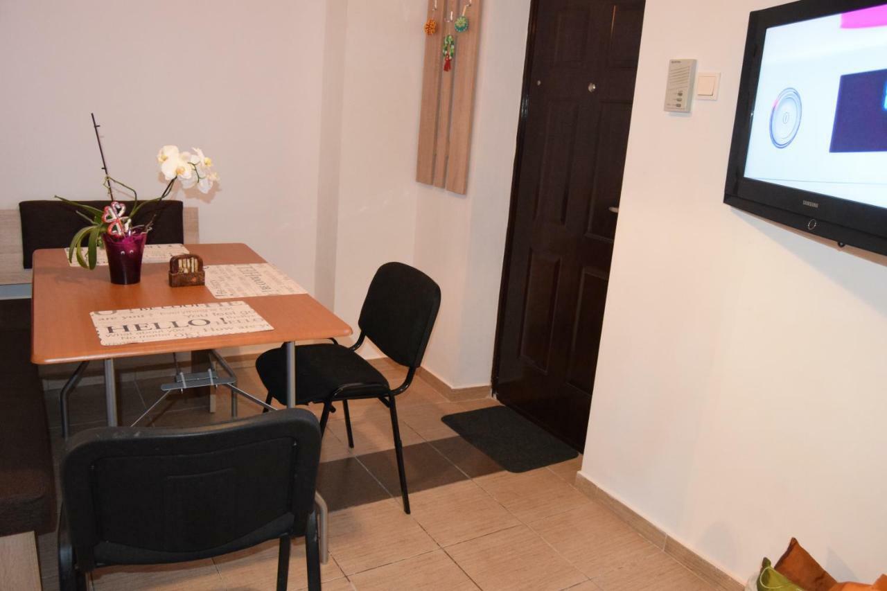 Central Appartment St'S Martin Church 布拉索夫 外观 照片